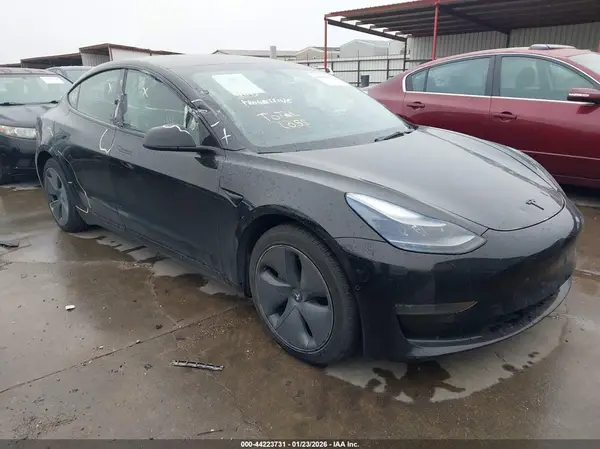 5YJ3E1EAXNF351304 2022 TESLA MODEL 3 - Image 1