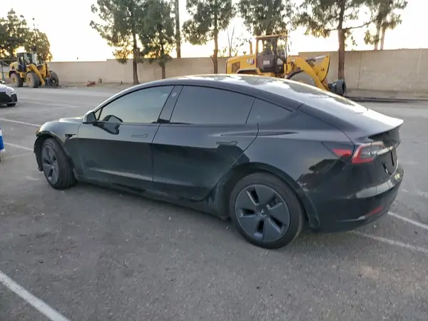 5YJ3E1EAXNF353652 2022 TESLA MODEL 3 - Image 2