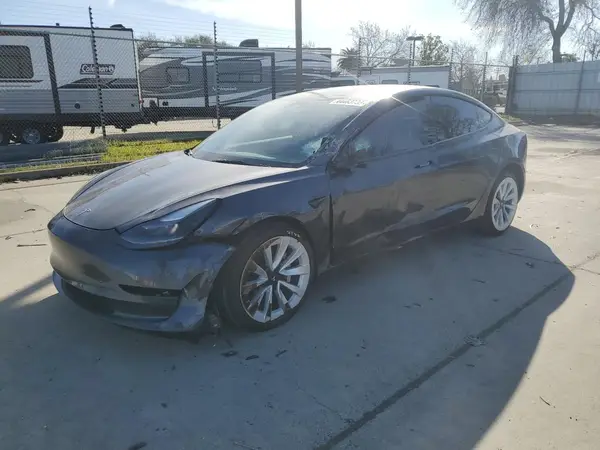5YJ3E1EAXNF360200 2022 TESLA MODEL 3 - Image 1