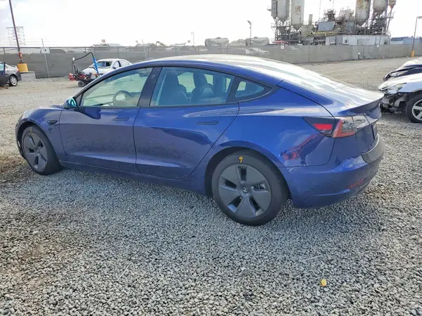 5YJ3E1EAXNF360262 2022 TESLA MODEL 3 - Image 2