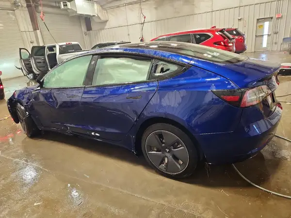 5YJ3E1EAXNF361881 2022 TESLA MODEL 3 - Image 2