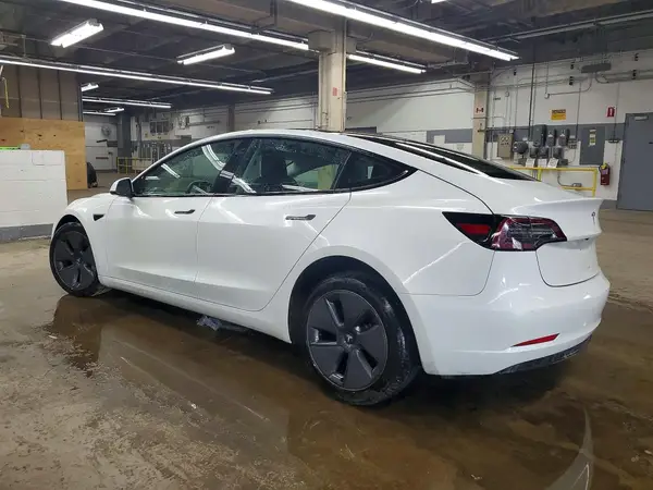 5YJ3E1EAXNF368619 2022 TESLA MODEL 3 - Image 2