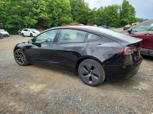 5YJ3E1EAXNF368748 2022 TESLA MODEL 3 - Image 2