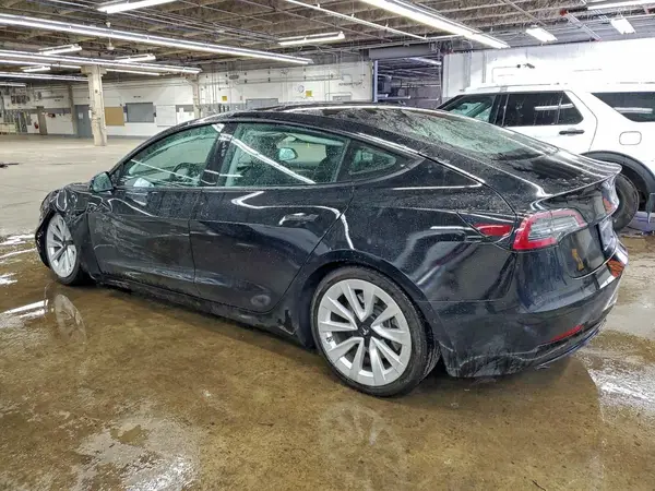 5YJ3E1EAXNF368801 2022 TESLA MODEL 3 - Image 2
