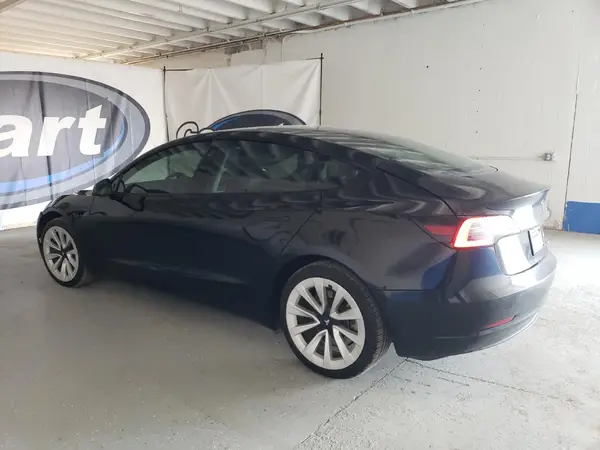 5YJ3E1EAXNF369060 2022 TESLA MODEL 3 - Image 2