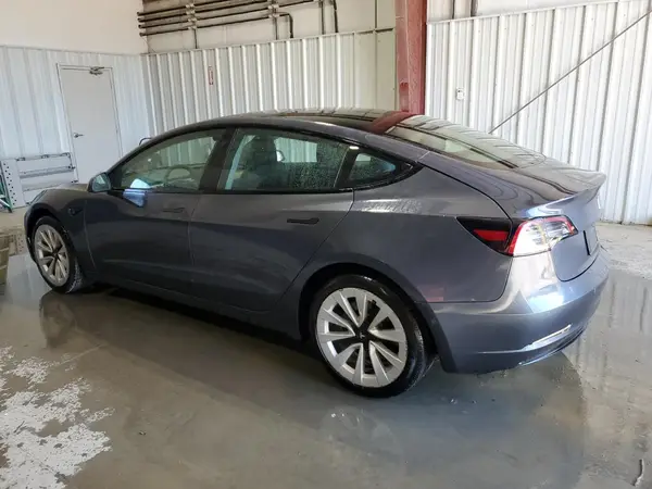 5YJ3E1EAXNF369706 2022 TESLA MODEL 3 - Image 2