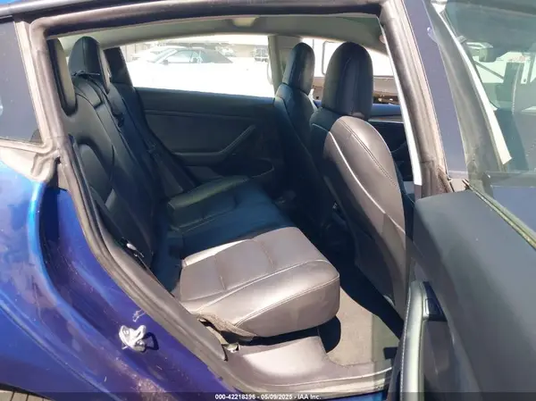 5YJ3E1EAXNF370127 2022 TESLA MODEL 3 - Image 8