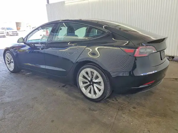 5YJ3E1EAXNF370614 2022 TESLA MODEL 3 - Image 2