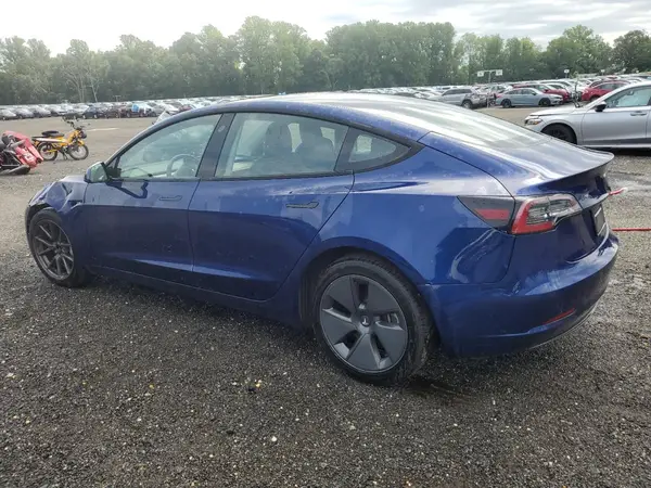 5YJ3E1EAXNF370712 2022 TESLA MODEL 3 - Image 2