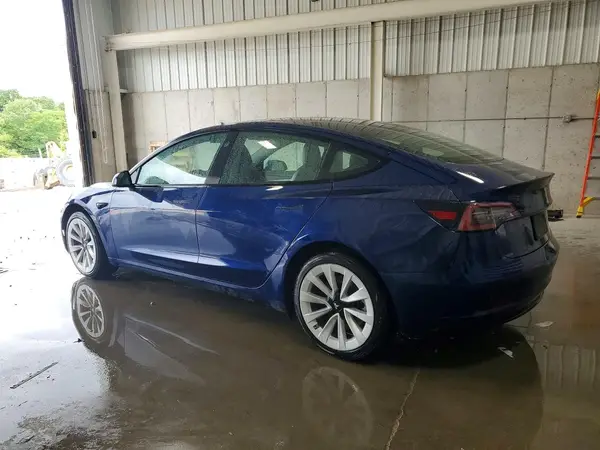 5YJ3E1EAXNF370807 2022 TESLA MODEL 3 - Image 2