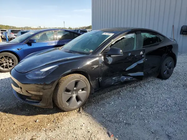 5YJ3E1EAXNF370855 2022 TESLA MODEL 3 - Image 1