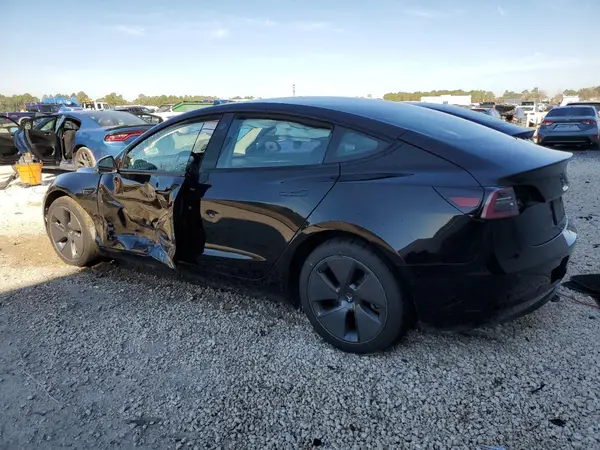 5YJ3E1EAXNF370855 2022 TESLA MODEL 3 - Image 2
