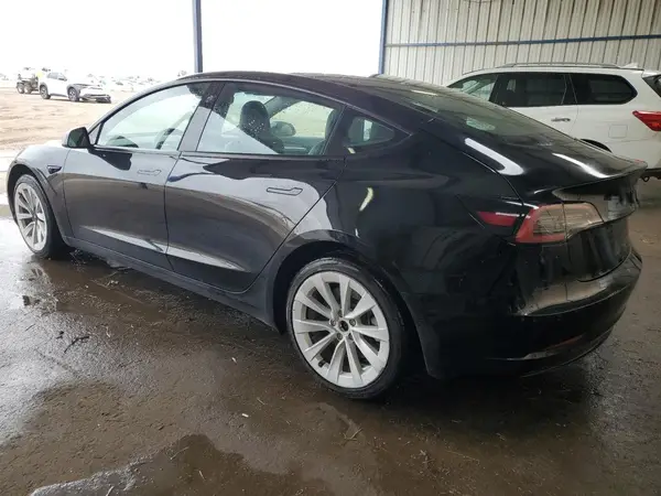 5YJ3E1EAXNF371682 2022 TESLA MODEL 3 - Image 2