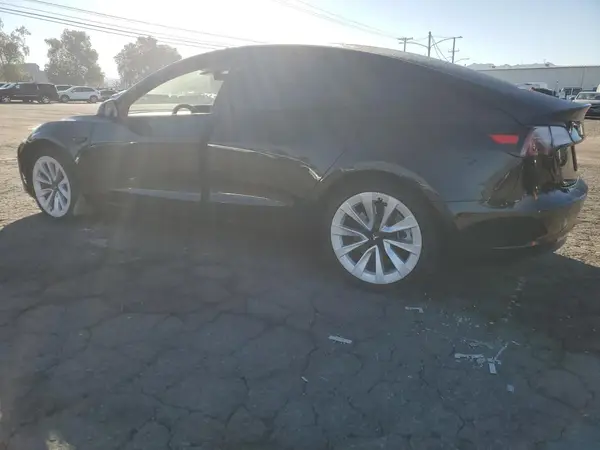 5YJ3E1EAXNF371696 2022 TESLA MODEL 3 - Image 2
