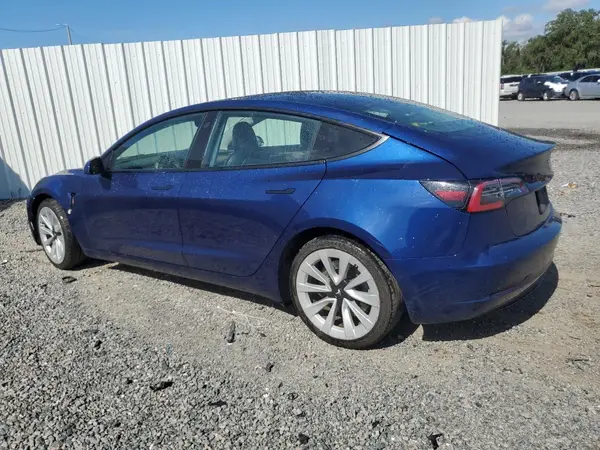 5YJ3E1EAXNF371956 2022 TESLA MODEL 3 - Image 2