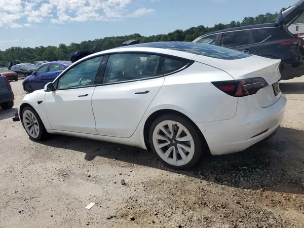 5YJ3E1EAXNF371987 2022 TESLA MODEL 3 - Image 2