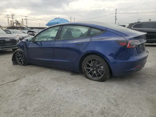 5YJ3E1EAXNF372525 2022 TESLA MODEL 3 - Image 2