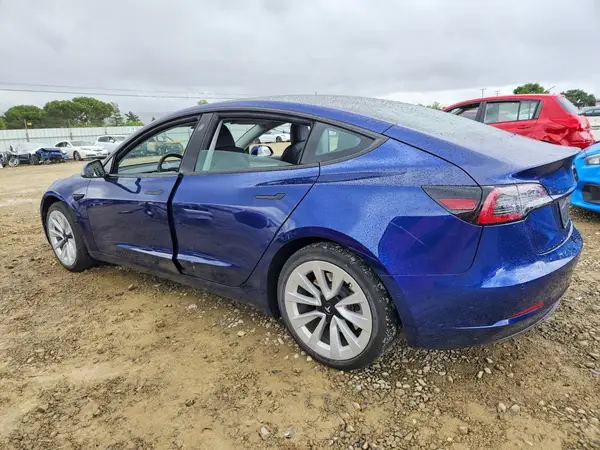 5YJ3E1EAXNF372878 2022 TESLA MODEL 3 - Image 2