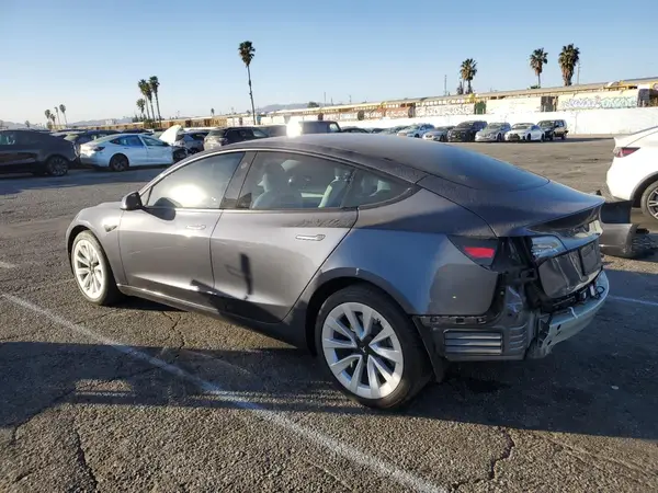 5YJ3E1EAXNF374601 2022 TESLA MODEL 3 - Image 2