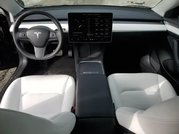 5YJ3E1EAXPF383642 2023 TESLA MODEL 3 - Image 8