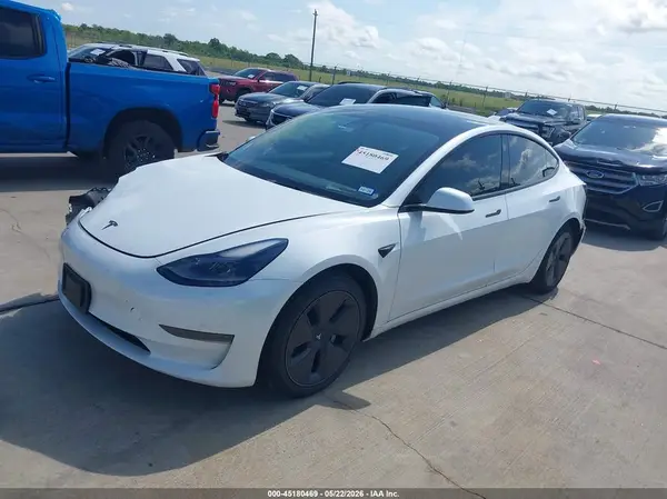 5YJ3E1EAXPF385729 2023 TESLA MODEL 3 - Image 2