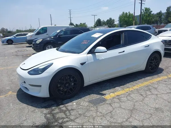 5YJ3E1EAXPF396620 2023 TESLA MODEL 3 - Image 2