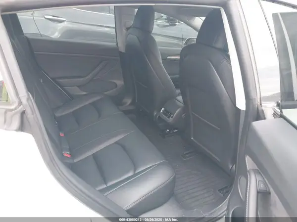 5YJ3E1EAXPF397055 2023 TESLA MODEL 3 - Image 8