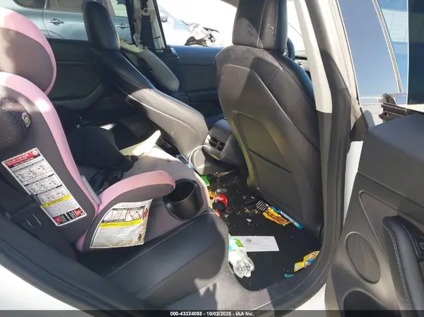 5YJ3E1EAXPF398559 2023 TESLA MODEL 3 - Image 8