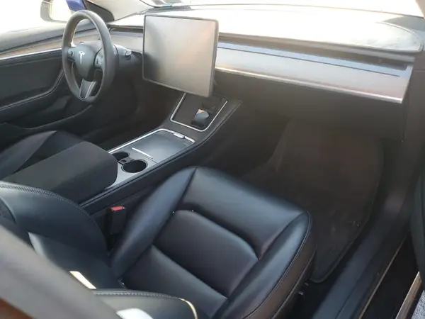 5YJ3E1EAXPF402075 2023 TESLA MODEL 3 - Image 8