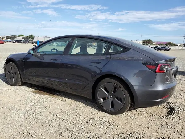 5YJ3E1EAXPF403873 2023 TESLA MODEL 3 - Image 2