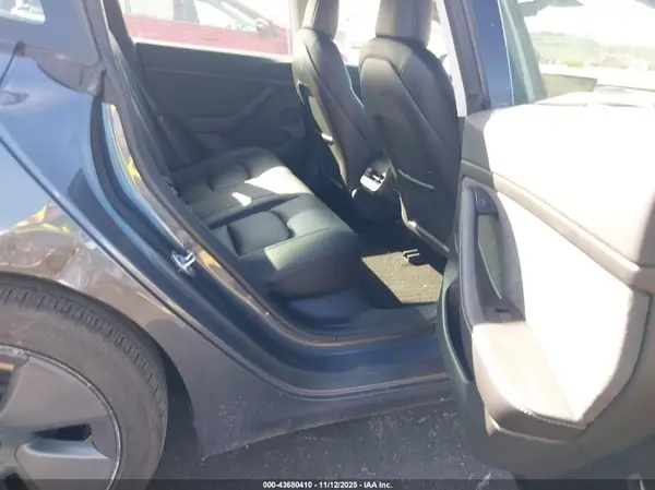 5YJ3E1EAXPF405543 2023 TESLA MODEL 3 - Image 8