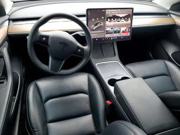 5YJ3E1EAXPF407972 2023 TESLA MODEL 3 - Image 8