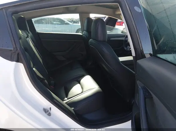 5YJ3E1EAXPF409396 2023 TESLA MODEL 3 - Image 8