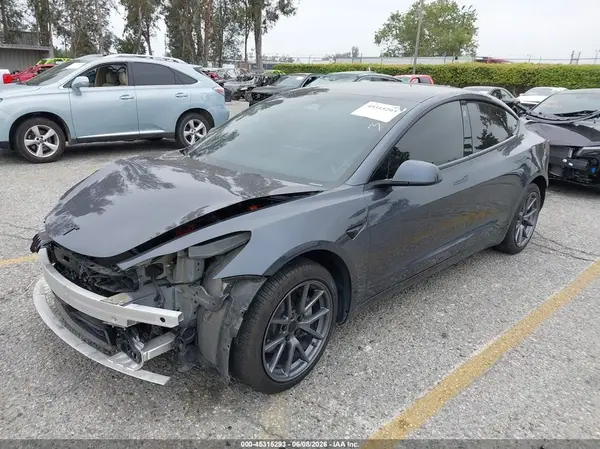 5YJ3E1EAXPF409754 2023 TESLA MODEL 3 - Image 2