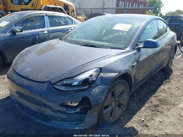 5YJ3E1EAXPF417420 2023 TESLA MODEL 3 - Image 2