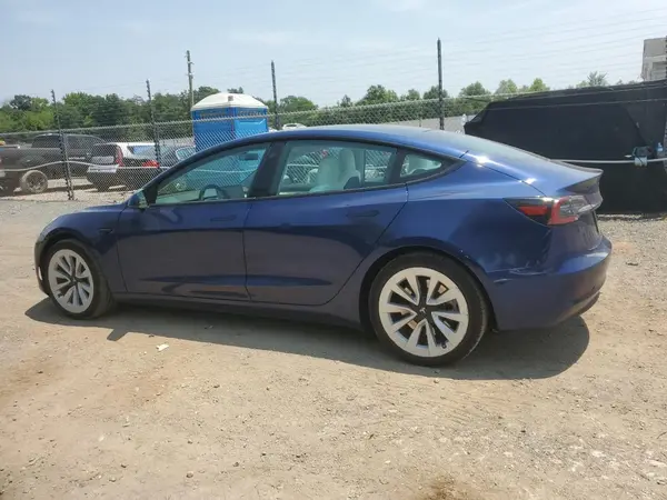 5YJ3E1EAXPF419636 2023 TESLA MODEL 3 - Image 2