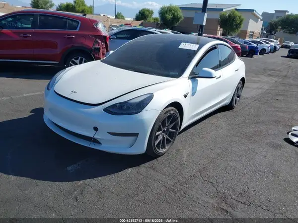 5YJ3E1EAXPF419944 2023 TESLA MODEL 3 - Image 2