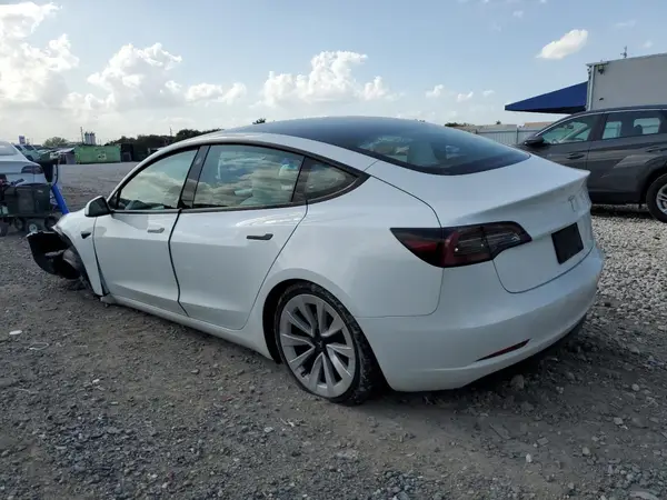 5YJ3E1EAXPF422956 2023 TESLA MODEL 3 - Image 2