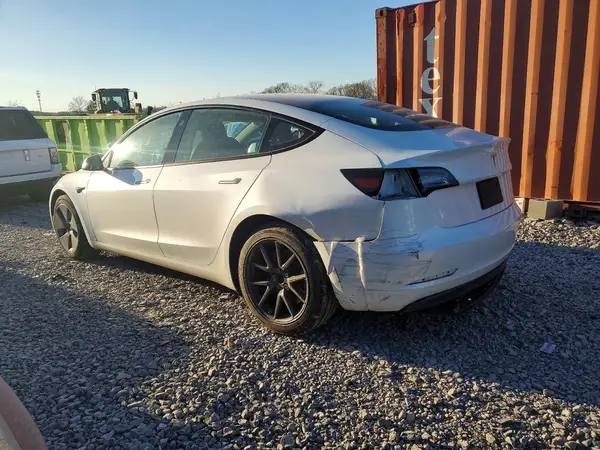 5YJ3E1EAXPF427428 2023 TESLA MODEL 3 - Image 2