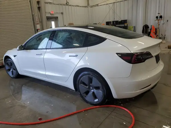 5YJ3E1EAXPF429681 2023 TESLA MODEL 3 - Image 2
