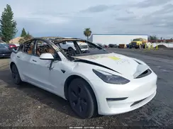 5YJ3E1EAXPF432032 2023 TESLA MODEL 3