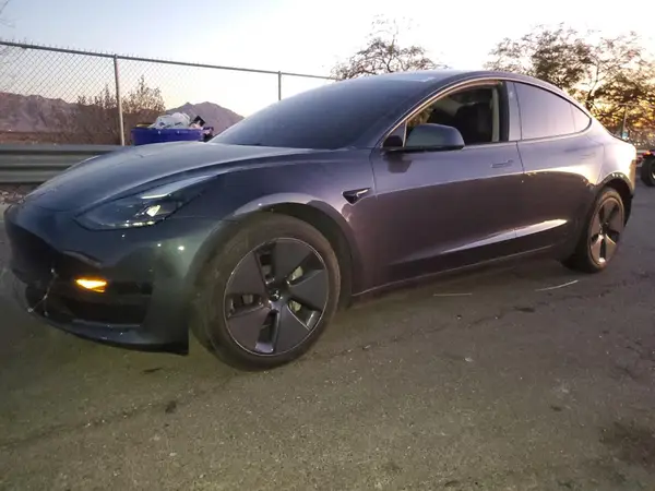 5YJ3E1EAXPF432371 2023 TESLA MODEL 3 - Image 1