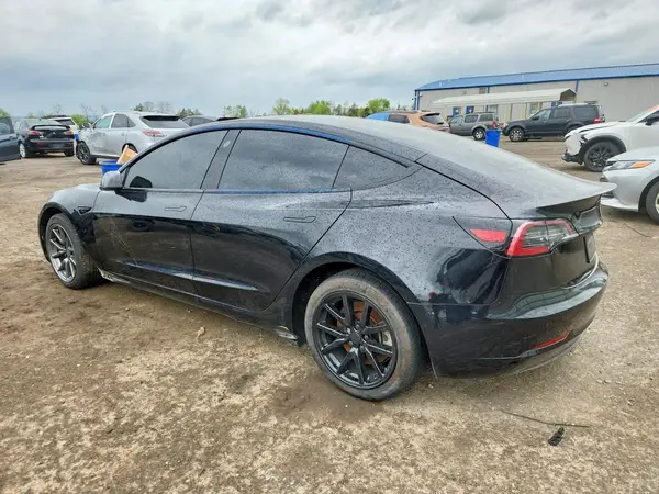 5YJ3E1EAXPF436601 2023 TESLA MODEL 3 - Image 2