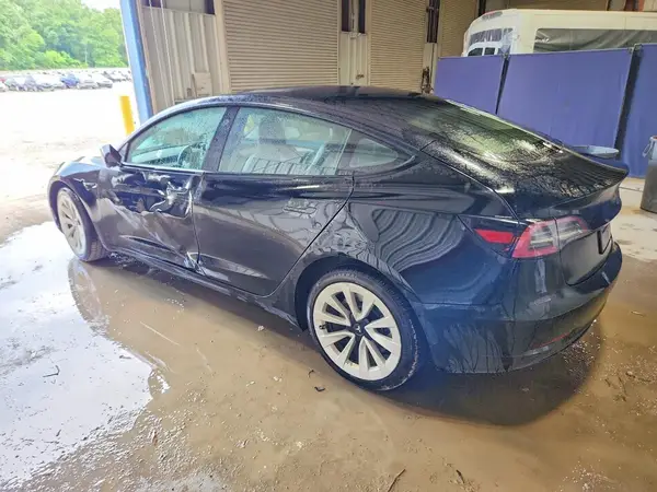 5YJ3E1EAXPF436968 2023 TESLA MODEL 3 - Image 2