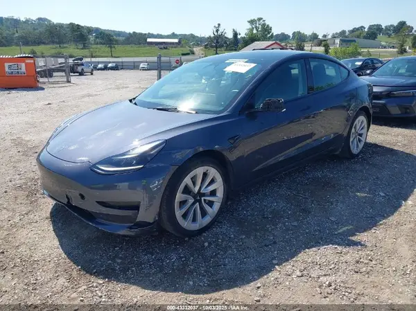5YJ3E1EAXPF437313 2023 TESLA MODEL 3 - Image 2