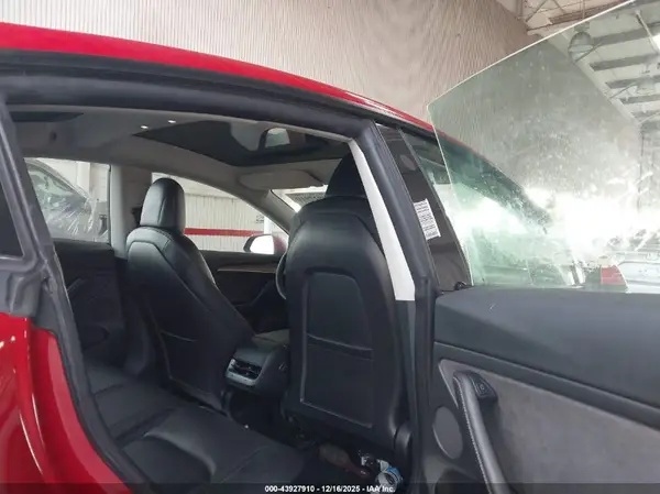 5YJ3E1EAXPF438378 2023 TESLA MODEL 3 - Image 8