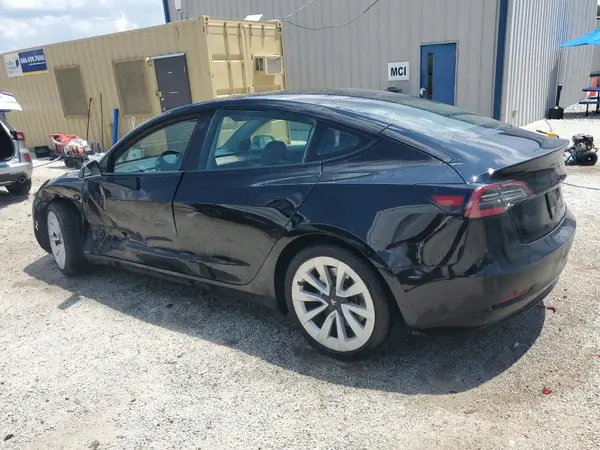 5YJ3E1EAXPF438476 2023 TESLA MODEL 3 - Image 2