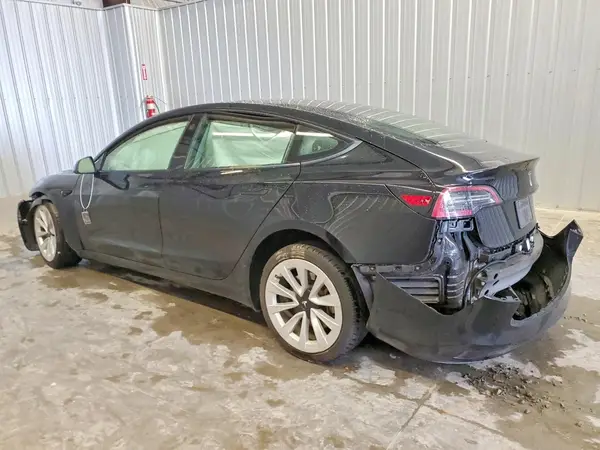 5YJ3E1EAXPF438896 2023 TESLA MODEL 3 - Image 2