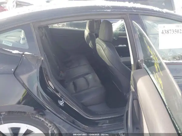 5YJ3E1EAXPF438901 2023 TESLA MODEL 3 - Image 8