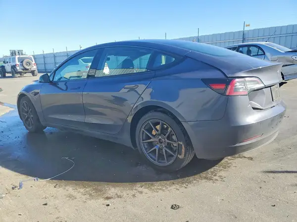 5YJ3E1EAXPF447212 2023 TESLA MODEL 3 - Image 2